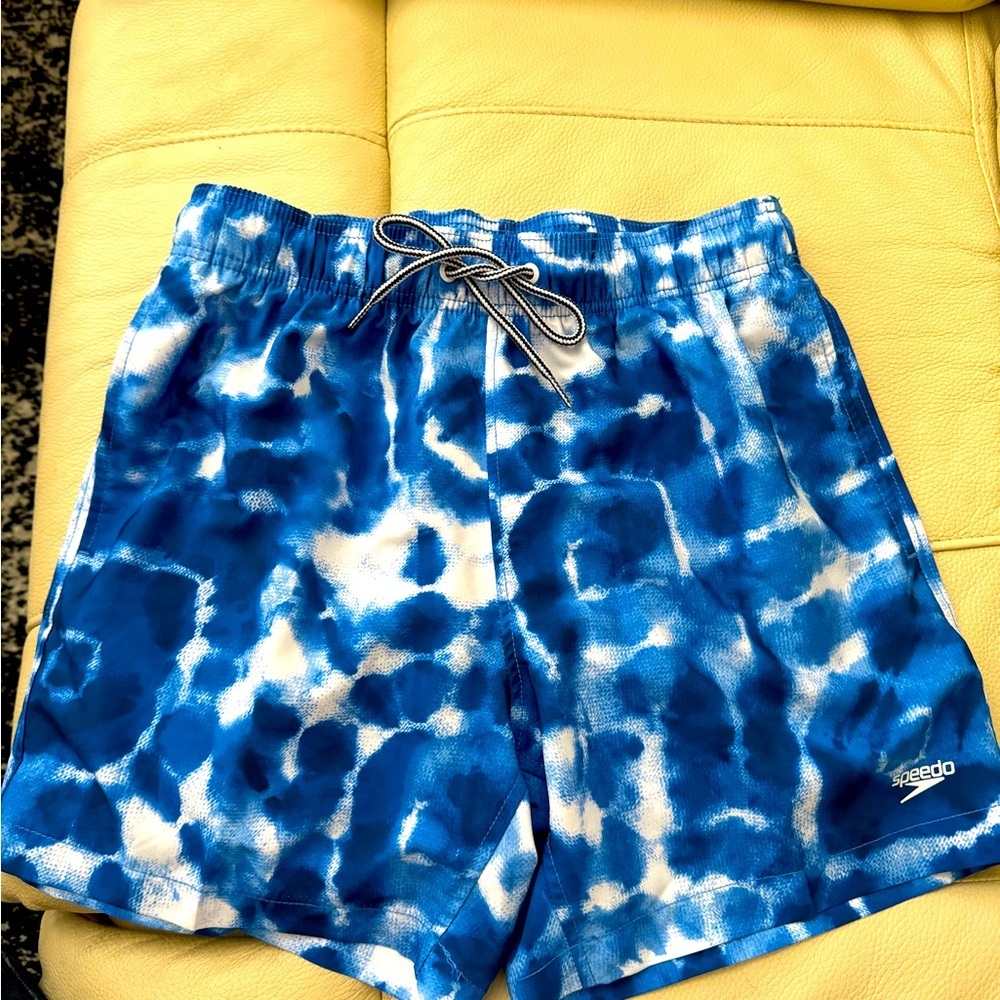 Speedo men’s swim trunks board shorts blue and white size small